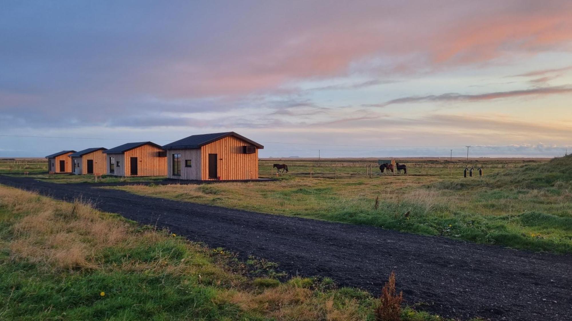 Sleeping With The Horses Hvolsvöllur Exterior foto