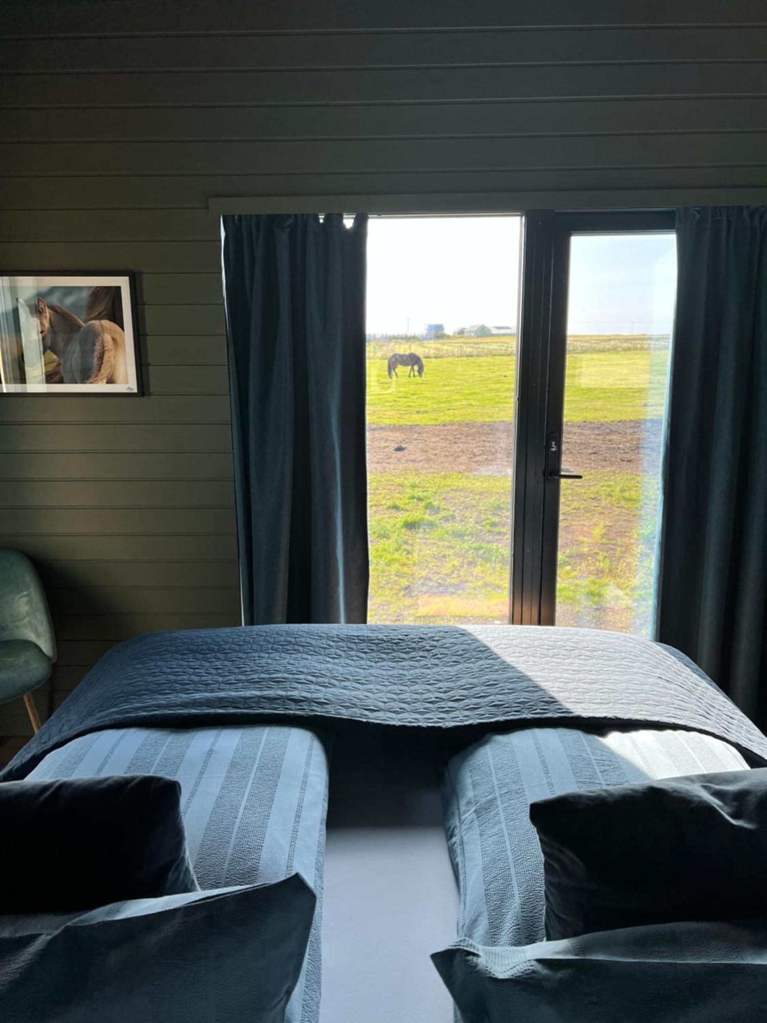 Sleeping With The Horses Hvolsvöllur Exterior foto