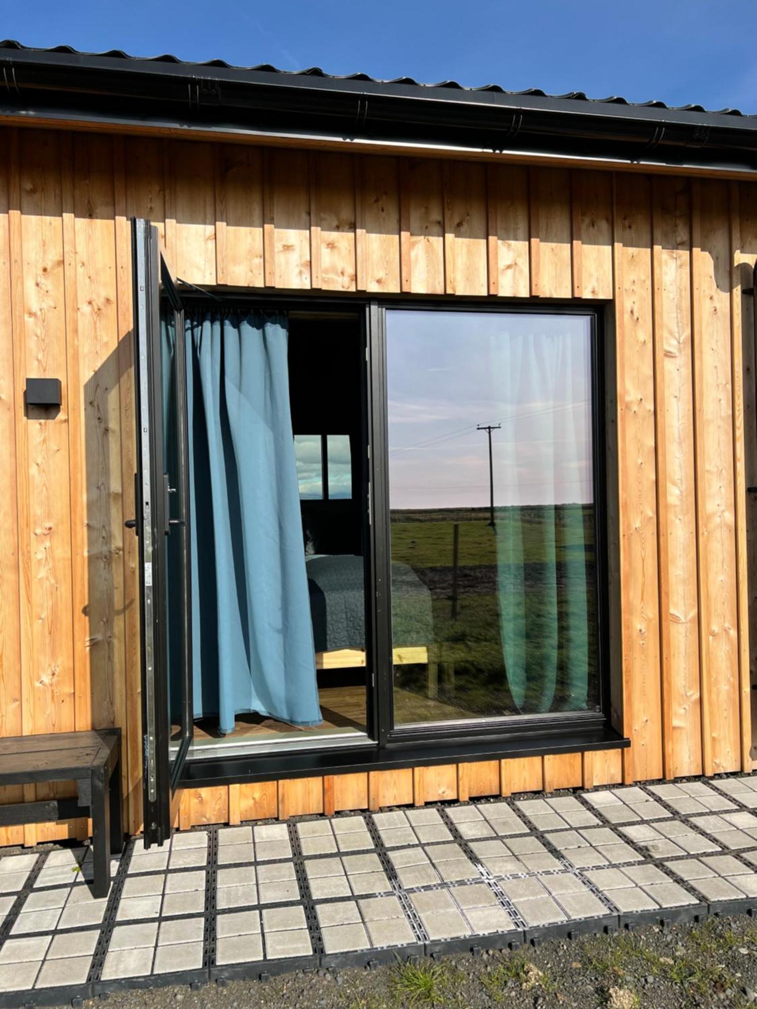 Sleeping With The Horses Hvolsvöllur Exterior foto