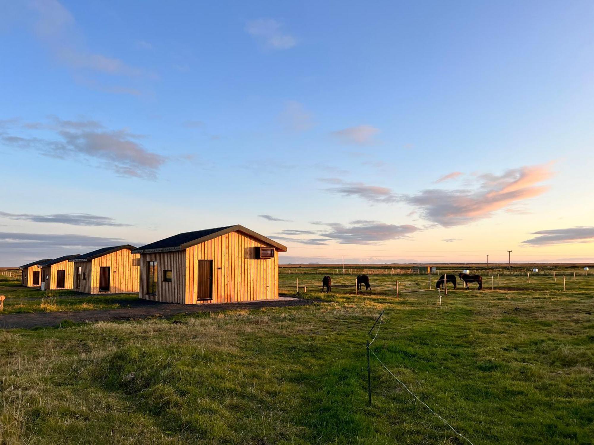 Sleeping With The Horses Hvolsvöllur Exterior foto